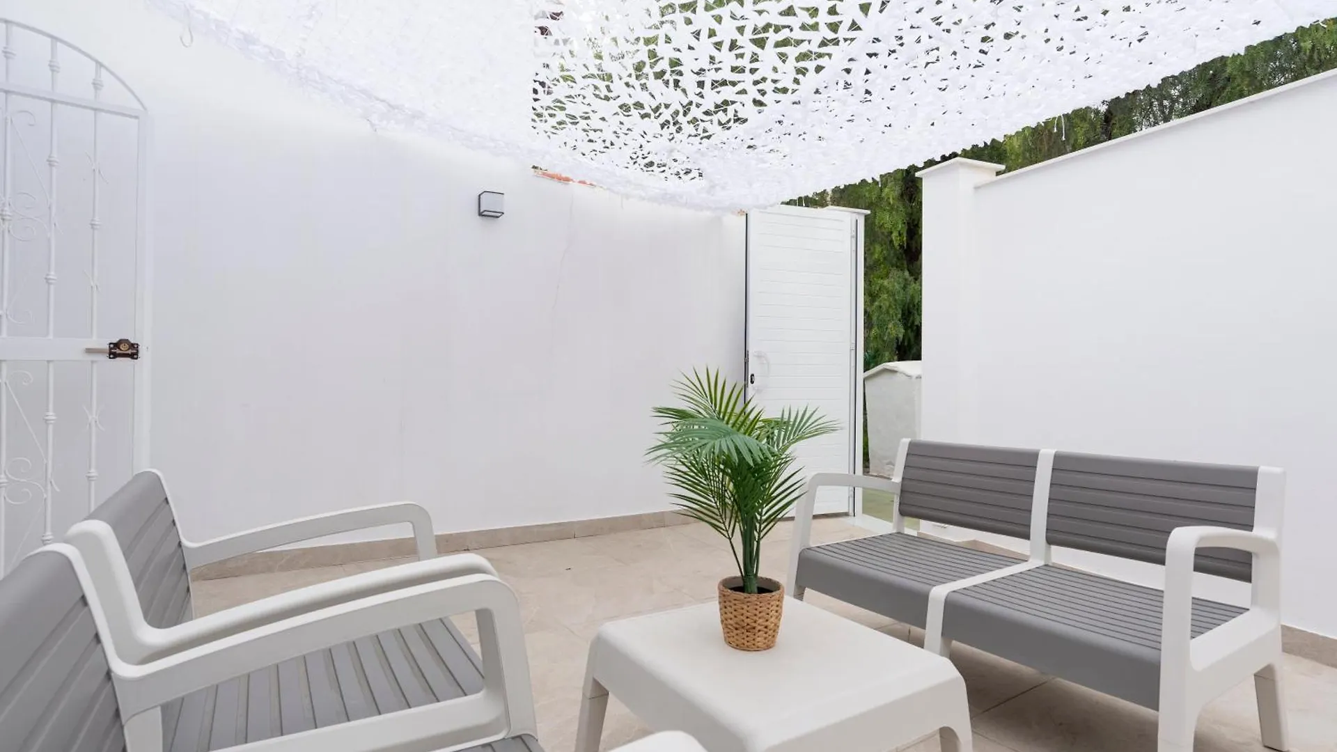 Colina Beach By Ele Apartments Torremolinos