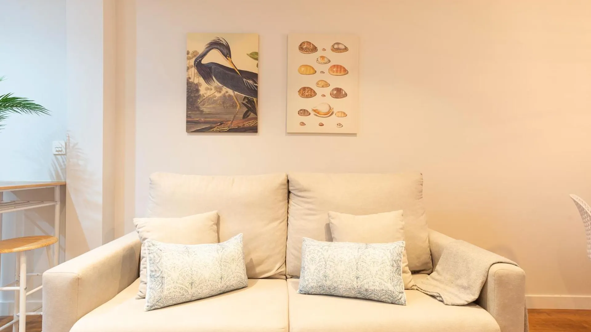 Colina Beach By Ele Apartments Torremolinos Hiszpania