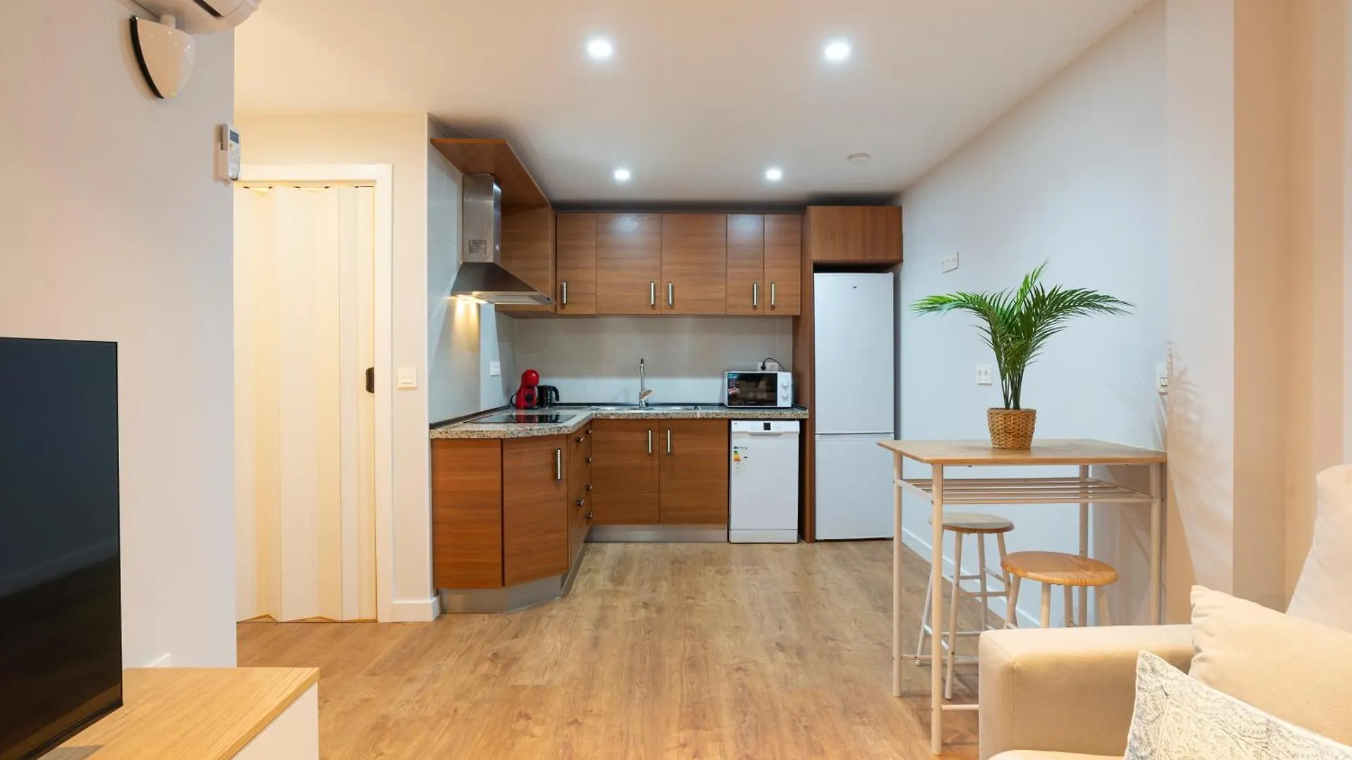 Colina Beach By Ele Apartments Torremolinos