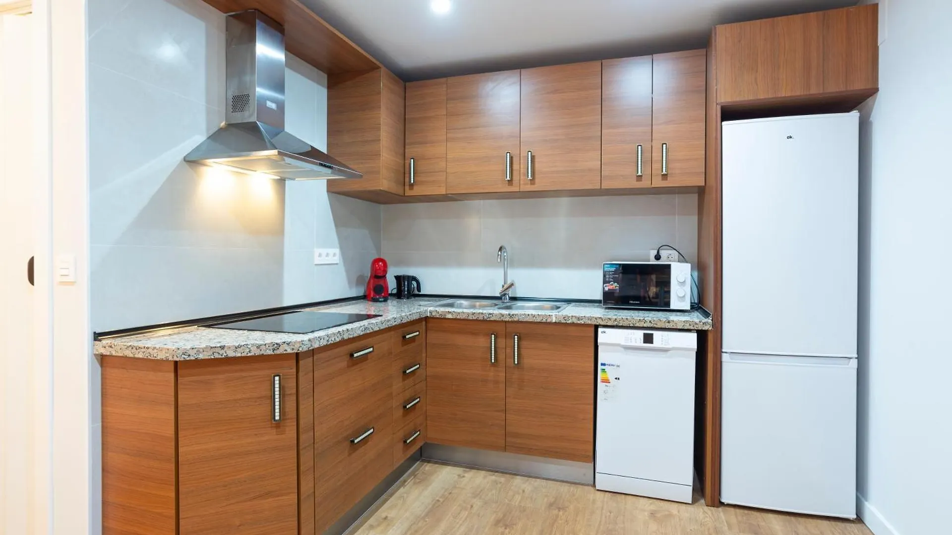 Colina Beach By Ele Apartments Torremolinos 0*,